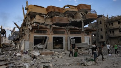 Нощта на ужасите за българите в Израел: "Ярки бели точки" и взривове (+ВИДЕО)