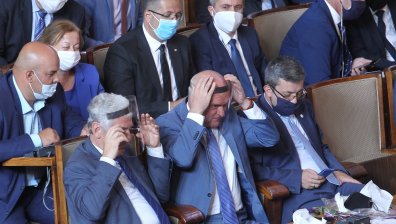 Отхвърлиха ветото на Радев, МВР ще охранява като НСО