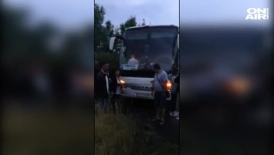 Авария с автобус блокира 29 българи във Франция