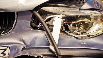 Двама души са в болница след катастрофа на входа на Банско