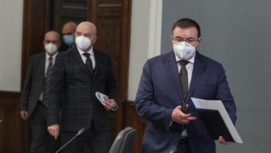 Голяма част от заявилите желание да се ваксинират не се явяват (ОБЗОР)