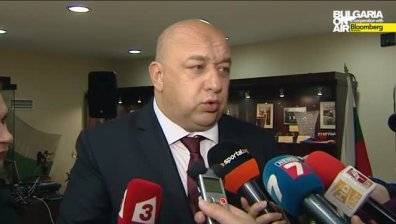 Министърът на спорта Кралев: Не можеш да харчиш повече, отколкото имаш