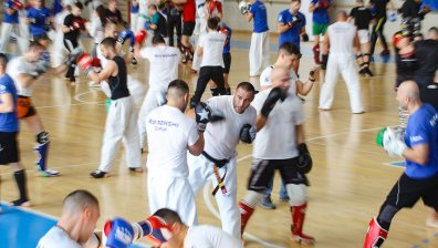 Сутрешна тренировка на третия ден от KWU International Professional League