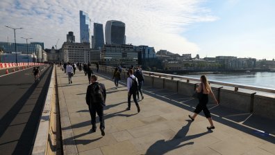 Кои българи са най-застрашени от депортация от Великобритания след 30 юни?