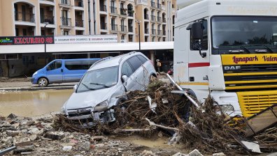 Полицията проверява строителство върху речно корито в Елените