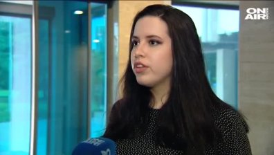 Моника Найденова - кралицата на стендъп комедията