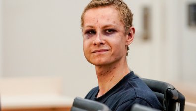 Mъжът, който стреля пред джамия в Норвегия, призна за атаката