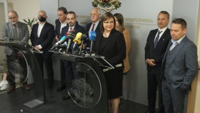 Бизнесът настоява за диалог с "Газпром", искат компенсациите да продължат