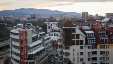 Намаляват продажбите на жилища у нас