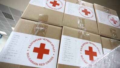 Първите 2 тона хуманитарна помощ на БЧК пристигат в Сирия