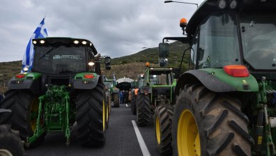 Гръцки фермери отново блокираха магистралата от Серес към "Промахон"