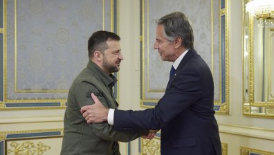 Блинкен с важна новина: САЩ отпускат още $2 млрд. военна помощ за Украйна