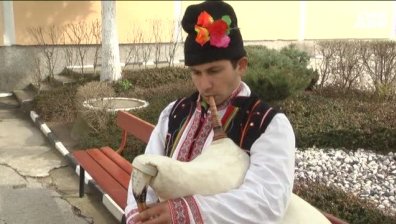 Плевенско училище се бори с агресията чрез музиката на гайдата