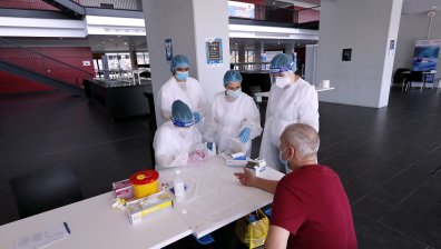 Интензивните отделения за Ковид-19 в Букурещ се препълниха