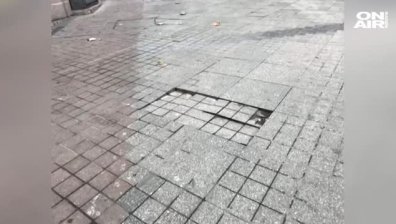 След първия сняг - счупени и пропаднали плочки по "Графа"