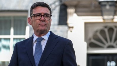 Бърнам замрази предсрочното освобождаване на 6000 затворници