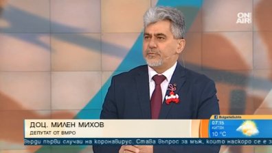Доц. Михов: Ердоган залага живи хора, времето му изтича