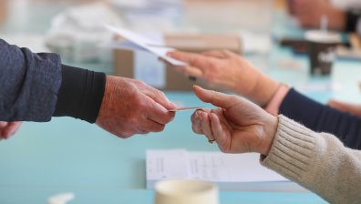 Сънародниците ни в чужбина ще гласуват в около 720 секции на изборите