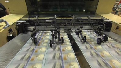 САЩ пускат нова банкнота от 100 долара