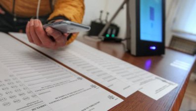 "Зелен сертификат" за гласуването на 14 ноември може да въведе само МЗ