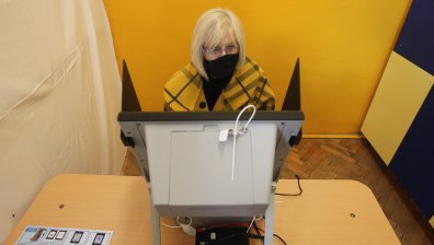 "Подправен протокол": Как машини унищожават вота на гласувалите?