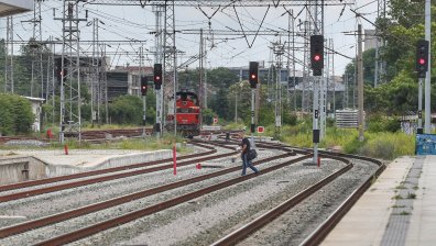 Влак уби жена край Нови Искър