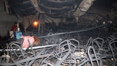 Кошмар на сватба в Ирак: Огромен пожар погуби най-малко 100 души