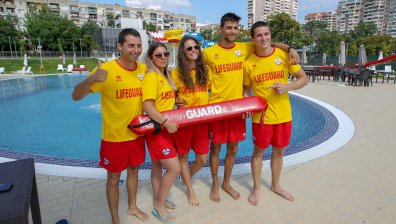 Първият аквапарк в София отвори врати с 50% капацитет