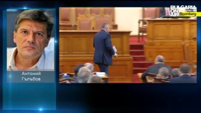 Гълъбов: Станишев бяга в Брюксел и блокира БСП