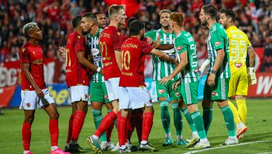 ЦСКА се срина на "Армията" срещу "Сепси", фрапантни грешки провалиха "червените"