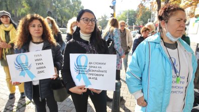 Медицинските сестри поискаха повече пари: Грижим се за 30 пациенти на ден