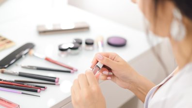 Издава ли гримът ни на колко сме години?