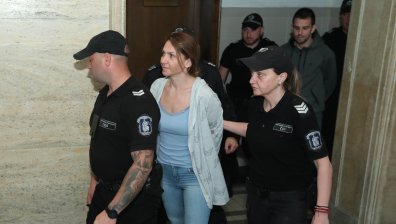 Петя Банкова се сдоби с второ обвинение от прокуратурата - за принуда