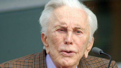 Къкр Дъглас на 100 години