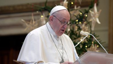 Папата произнесе молитвата "Ангелус" във ватиканската библиотека