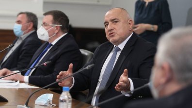 Борисов: Пускайте "зелени коридори", на ден да се ваксинират минимум 10 хил. души