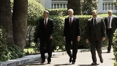Папандреу категоричен за антикризисната програмата