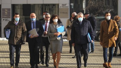 ГЕРБ и СДС се регистрираха за вота през април