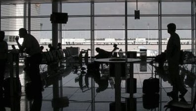 Протест блокира летището в Лондон
