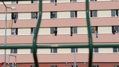 Над 10 хил. мигранти ще бъдат настанявани на 50 км. от границата с България