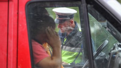 Шофьор ще съди МВР: Дрегер отчел алкохол, кръвният тест - не, но колата му е отнета