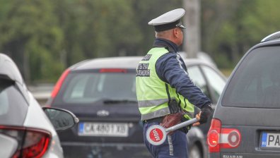 Полицията спипа 216 пияни и 77 дрогирани шофьори за седмица