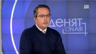 Цончо Ганев: Радев трябва да започне преговори с "Лукойл" за рафинерията
