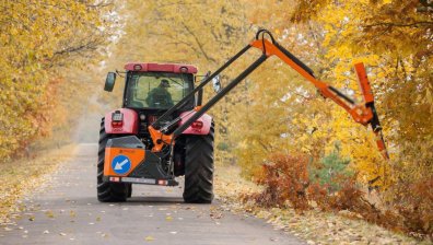 АПИ показа модерната техника, поръчана за 4,5 млн. лв. за косене и чистене