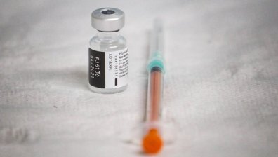 Борисов: Ваксинацията може да продължи с осигурените над 200 000 дози