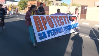 Жители на село Труд блокираха пътя Пловдив - Карлово заради транспортната криза