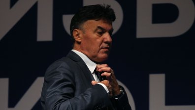 Бунтове в цялата страна срещу Михайлов заради изключените отбори