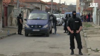 Акция в ромската махала в Бургас, арестувани са двама души
