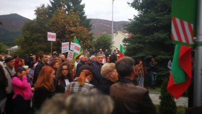 Сопотчани на протест заради отстранения директор на къщата-музей "Иван Вазов"