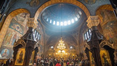 Светъл вторник: Ден за почивка и почит към жената